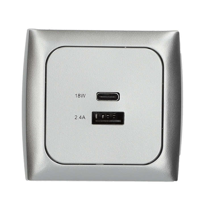 C-line usb laadcontactdoos met usb-a en usb-c met opal afdekraam zilver