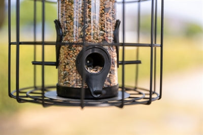 Trixie voerdispenser met gaasbescherming zwart
