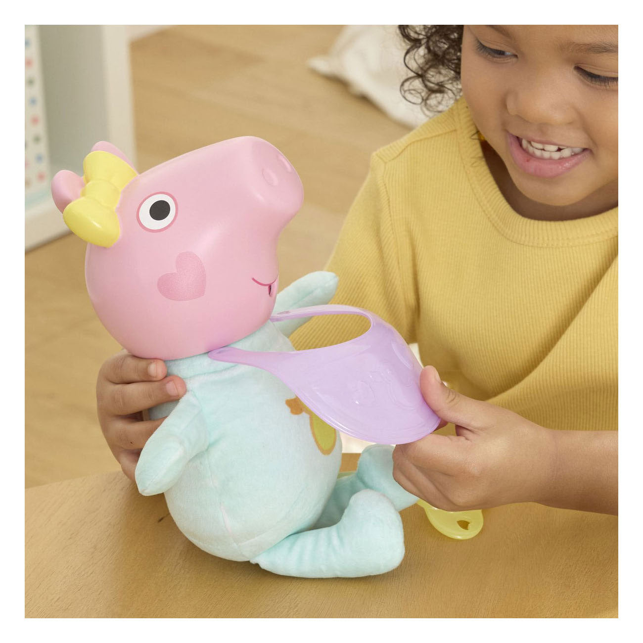 Hasbro peppa pig knuffel evie met accessoires