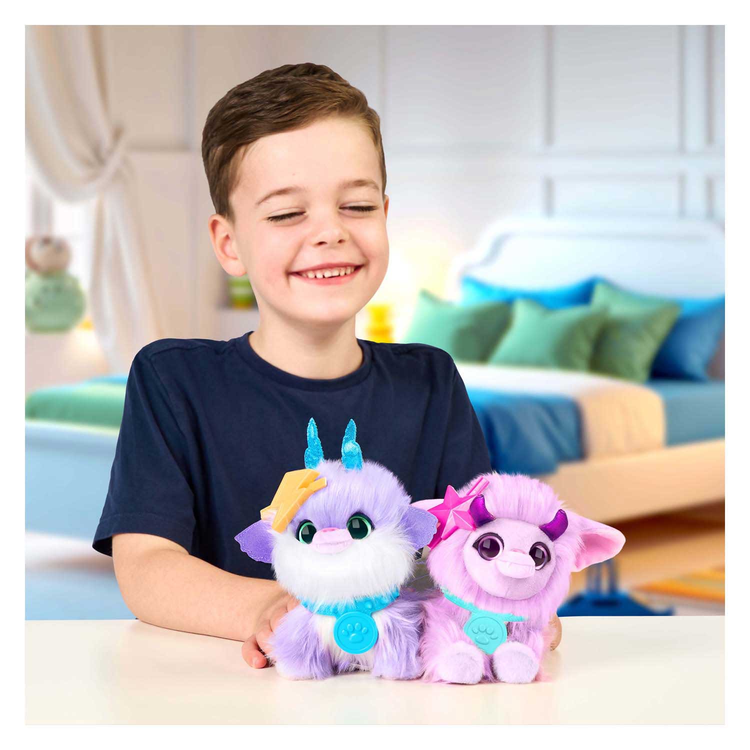 Moose toys scruff a luvs – twin fantasy knuffels in draagmand – 2 magische mystery pluche knuffels