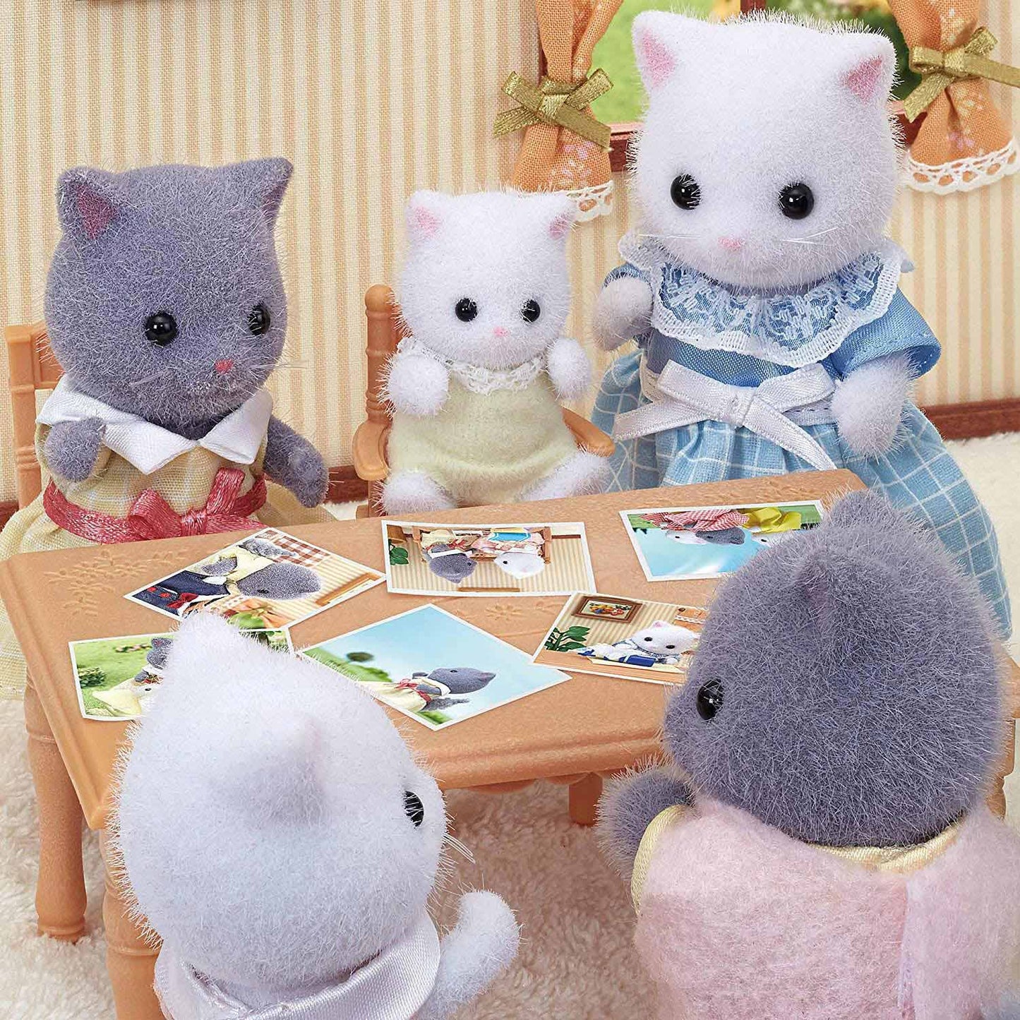 Epoch sylvanian families 5456 baby perzische kat