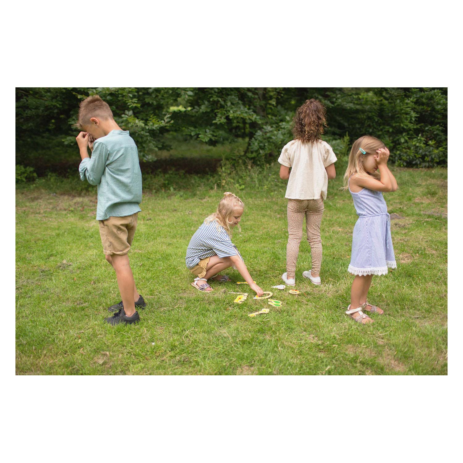 Bs toys the thief spel - de dief - buiten en binnenspeelgoed - educatief speelgoed - kinderspel - 2-10 spelers - speelgoed van het jaar - cadeau kind - geheugenspel - houten speelgoed - gezelschapspellen kinderen