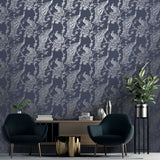 DUTCH WALLCOVERINGS DUTCH WALLCOVERINGS Behang Peacock marineblauw en zilverkleurig - afbeelding 3