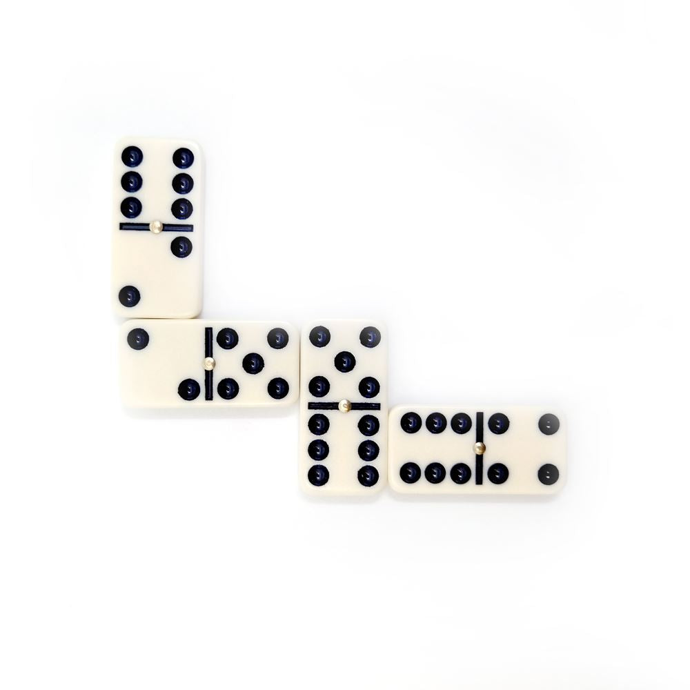 Svoora retro domino. 6+