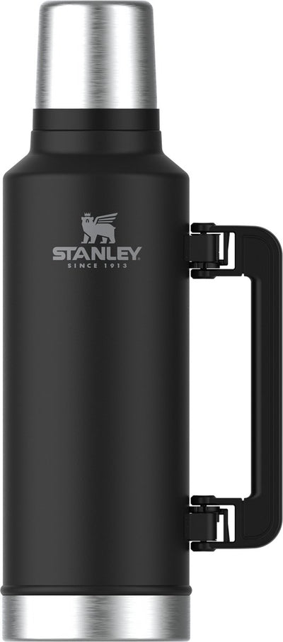 Stanley classic legendary thermosfles 1.9l - houdt 45 uur warm, 2 dagen koud - lekvrij - vaatwasserbestendig - bpa-vrij - voor koffie, thee en meer - roestvrijstalen thermoskan - matte black