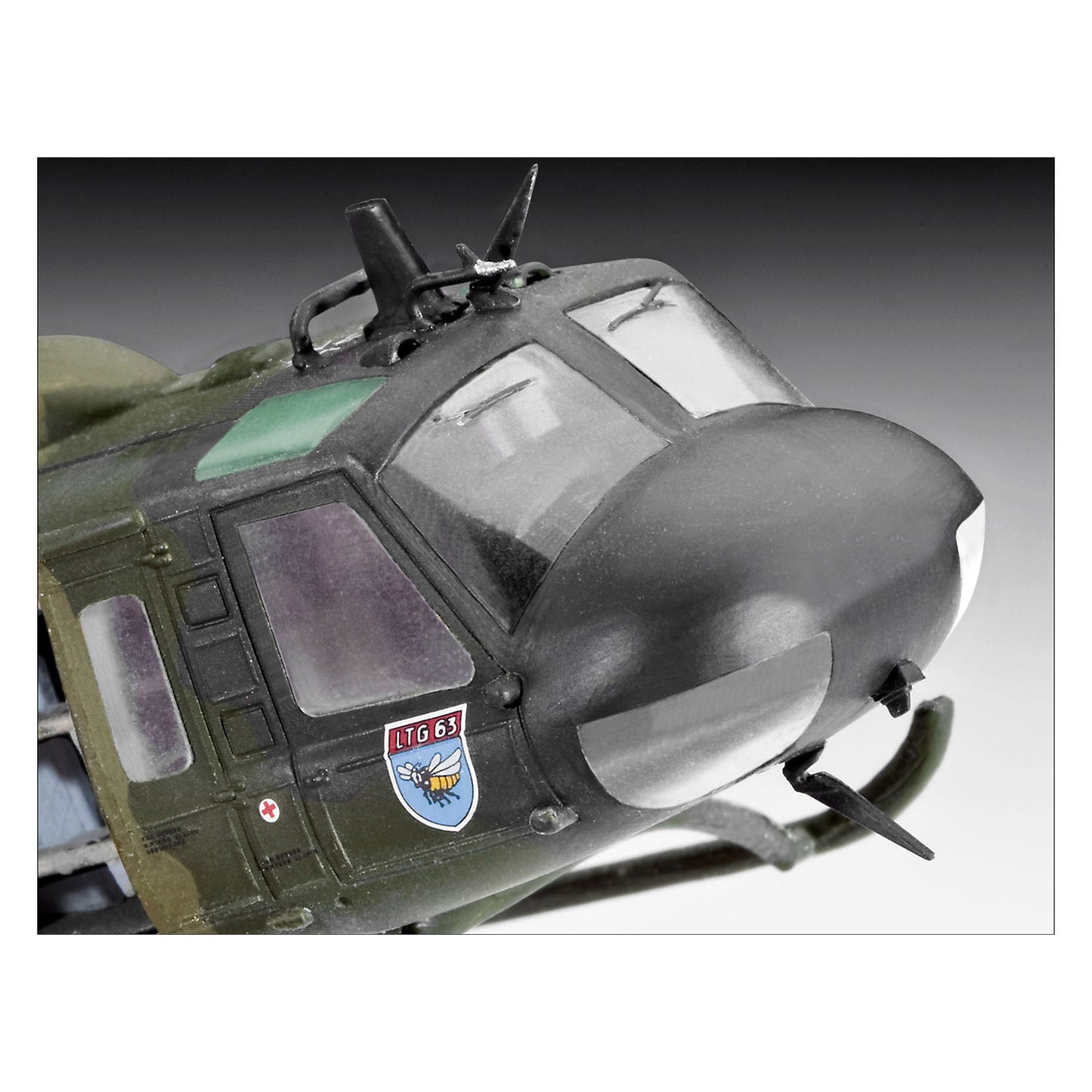 Revell modelbouwpakket militaire voertuigen - 04444 bell uh-1d - sar plastic - 1:72 - modelbouw