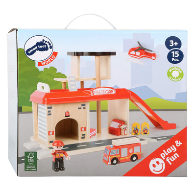 Small foot - houten brandweerkazerne met accessoires, 15dlg.