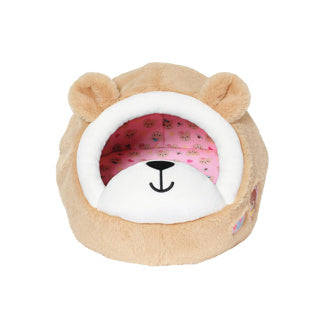 Baby born bear sleepcave