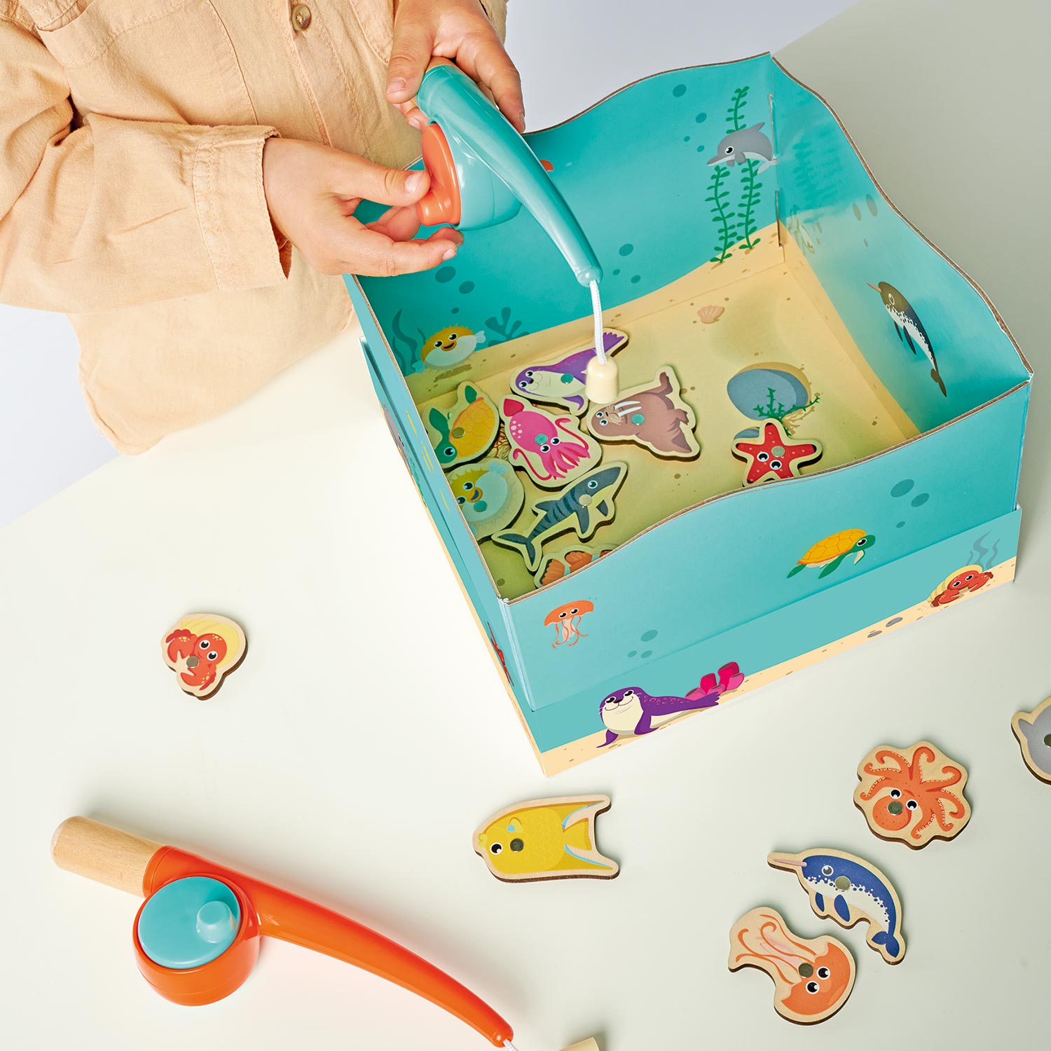 Simba houten visspel educatief speelgoed aquarium magneet hengel 19-delig.