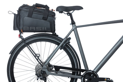 Basil Miles XL Pro bagagedragertas, zwart oranje, waterdicht, 9-36L, geschikt voor elektrische fietsen