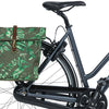 Basil Ever-Green dubbele fietstas, gerecycled PET, waterkerende vouwsluiting, vegan leather, 28-32L, thyme groen