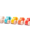 Bajo houten kever auto geel. 7x5x5 cm. 1
