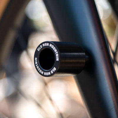 Old man mountain front light adapter for luggage carrier