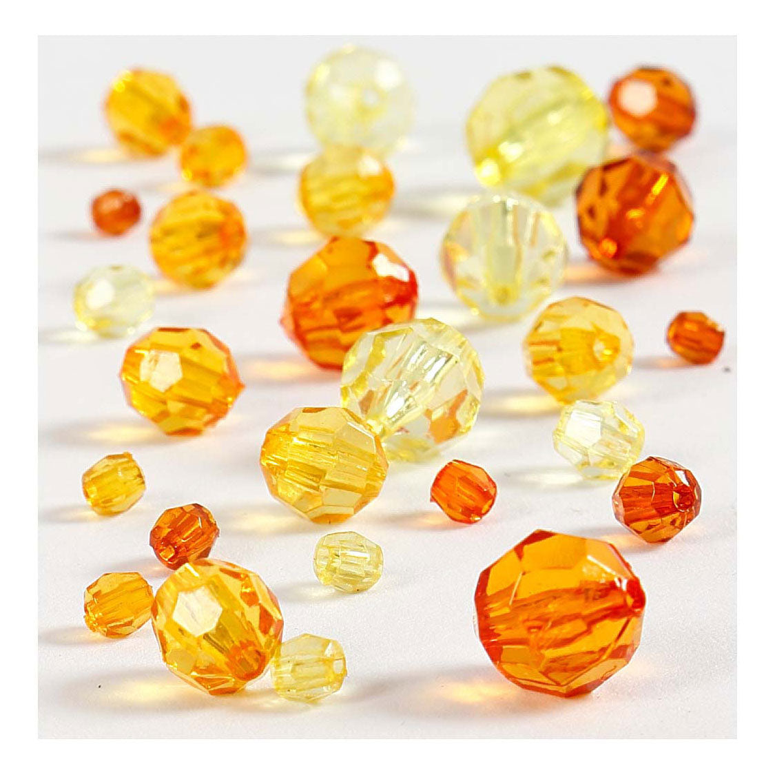 Creativ company https: www.cchobby.nl facet-kralen-afm-4-12-mm-gatgrootte-1-2-5-mm-ca-170-stuk-geel-45-gr-1-doos