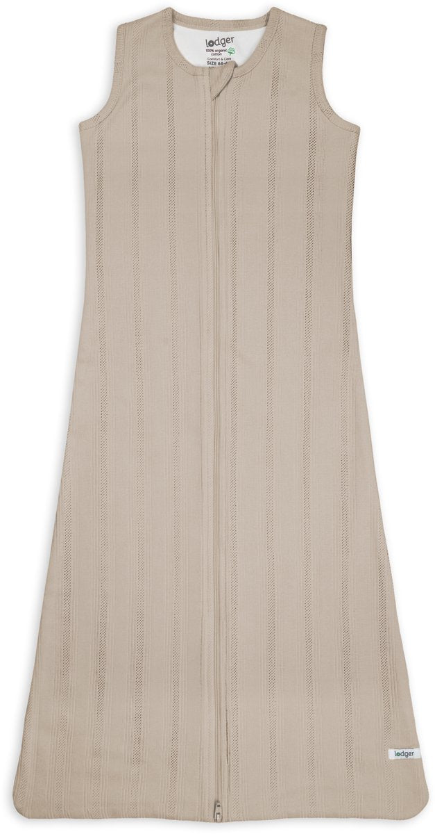 Lodger babyslaapzak zomer 80 cm - veilige aansluiting bij nek en armen - 0.5 tog - 100% biologisch katoen - pointelle - beige - zomerslaapzak