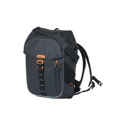 Basil Miles Tarpaulin fietsrugzak Nordlicht - Waterdichte zwarte rugzak voor fietsers - 17L - Unisex - Sportief - Zwart