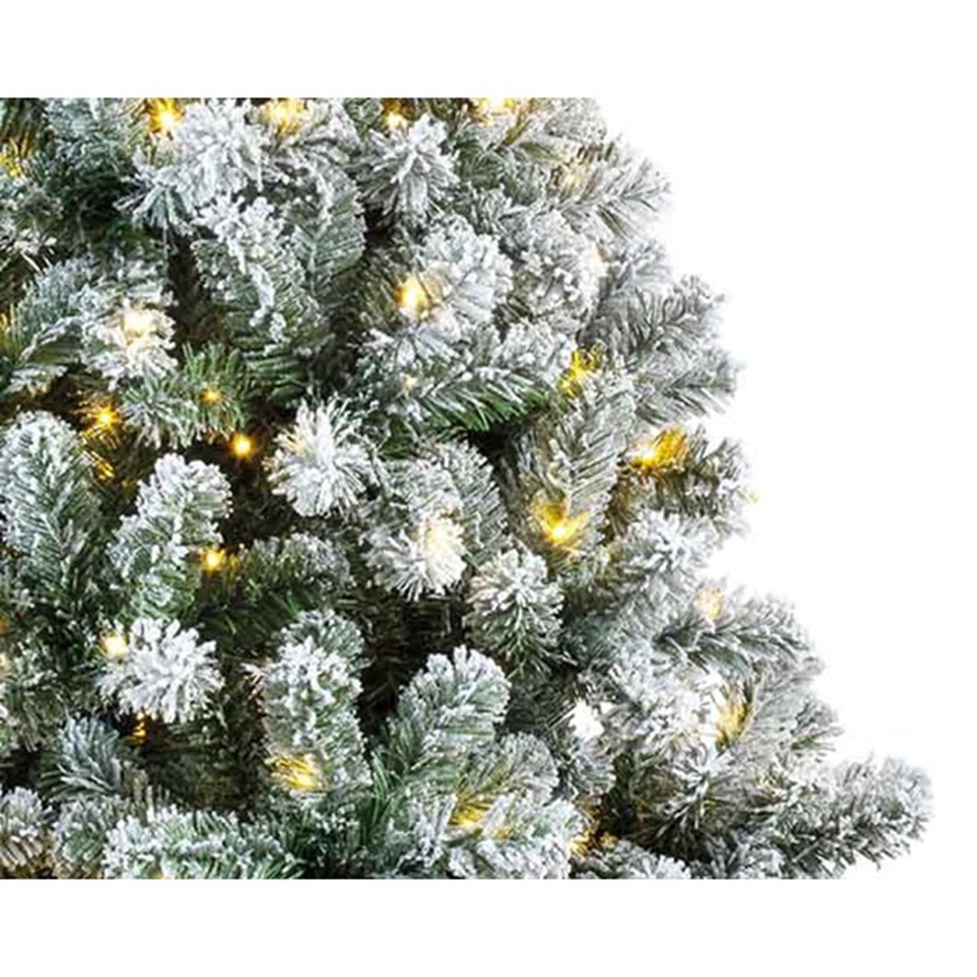 Everlands kerstboom imperial pine snowy 150cm+led