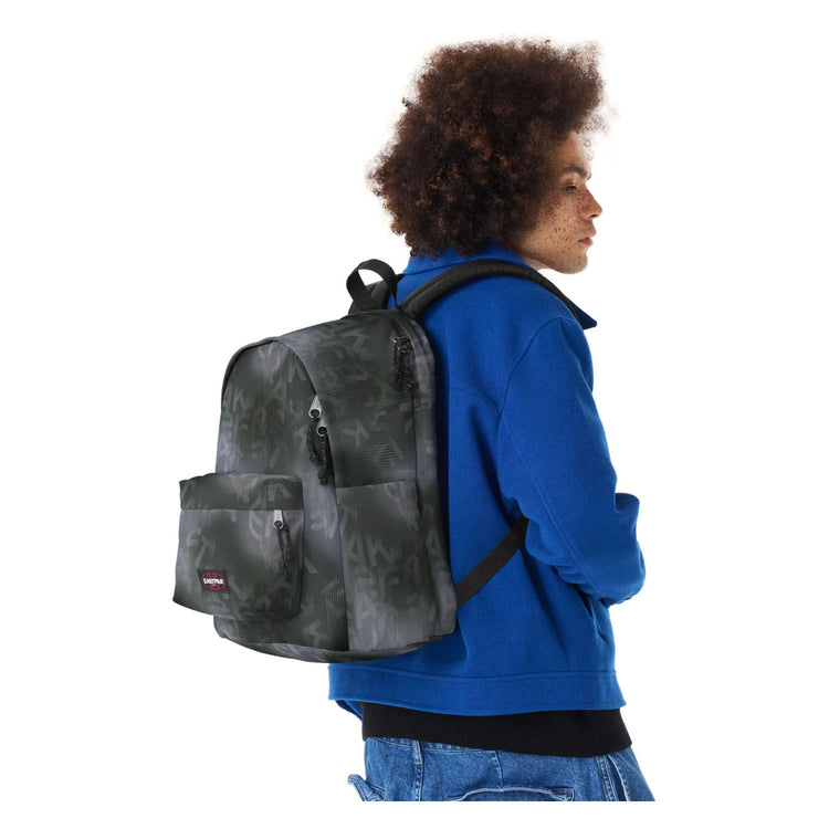Eastpak day office rugzak - letter dye black