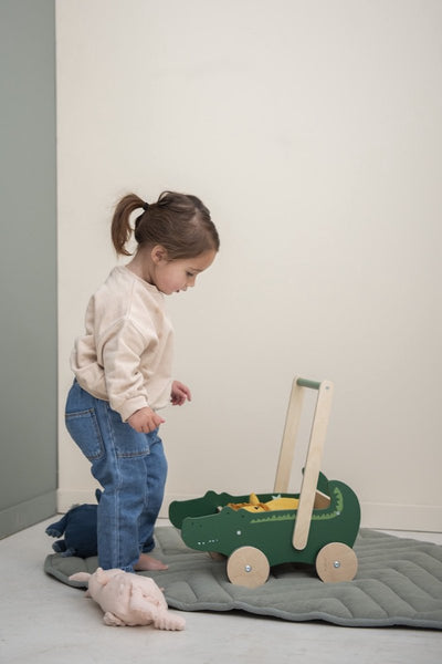 Trixie houten loopwagen - mr. crocodile - babywalker - kinder speelgoed - loopkar vanaf 1,5 jaar - voor jongens en meisjes - fsc