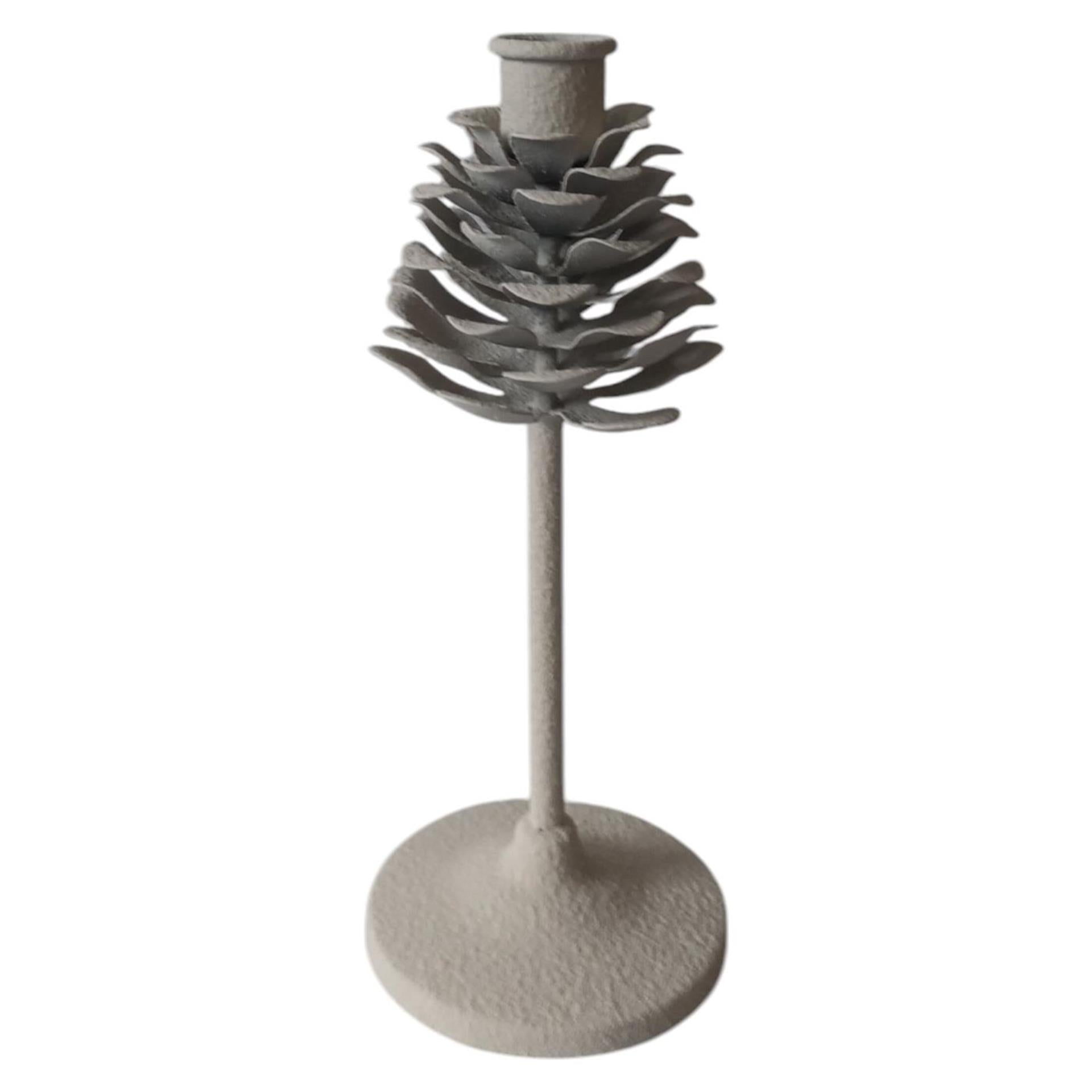 Mansion atmosphere kandelaar pinecone op voet wit 9,5x9,5x22,5cm