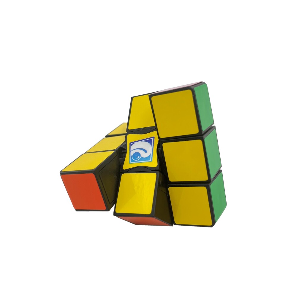 Identity games clown magic cube 1x3