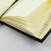 Kangaro k-5105 alfabetboek a5 a-z linnen hard cover zwart, 208 pagina's, leeslint, elastiek