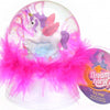 Dream horse sneeuwbol eenhoorn met veren en licht