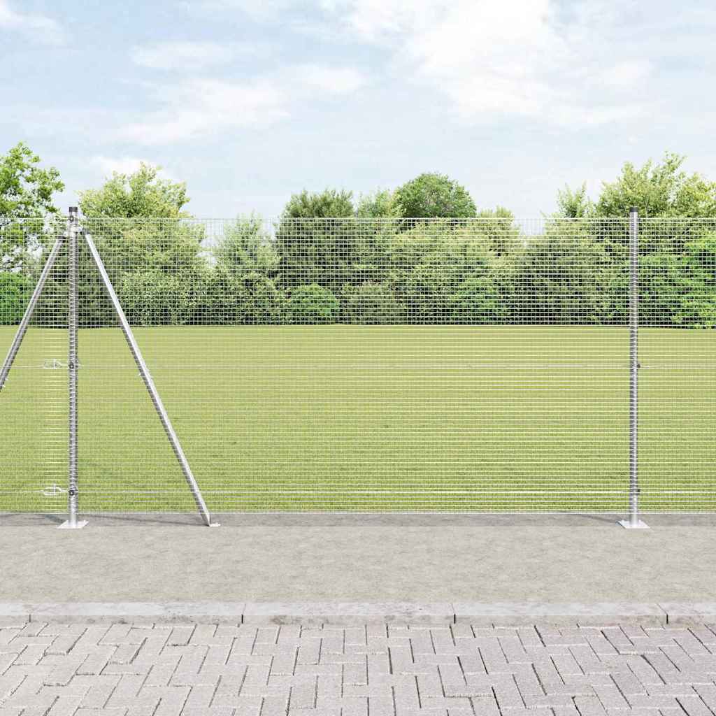 Vidaxl gelast draadhek met betonnen voetstuk 10 x 1,2 m zilver mesh