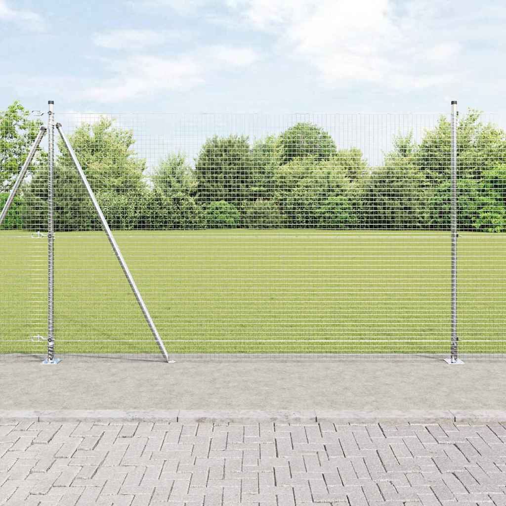 Vidaxl gelast draadhek met betonnen voetstuk 10 x 1,6 m zilver mesh