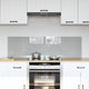 Vidaxl keukenachterwand 2 st lichtgrijs 70 x 40 cm gehard glas