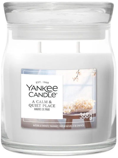 Yankee candle - a calm quiet place medium geurkaars - 50 branduren - 2 lonten