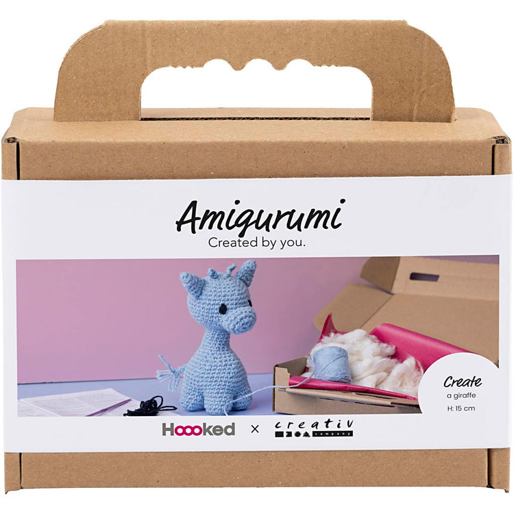 Creativ company https: www.cchobby.nl hobbyset-amigurumi-giraf-lichtblauw-1-doos