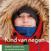 Kind van negen volwassene