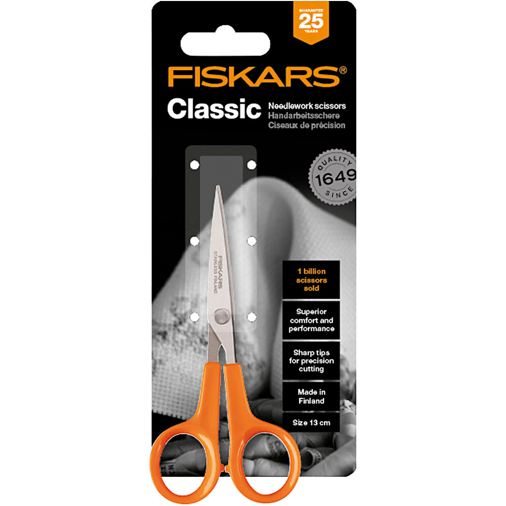 Https: www.cchobby.nl fiskars-klassieke-precisie-schaar-l-13-cm-1-stuk