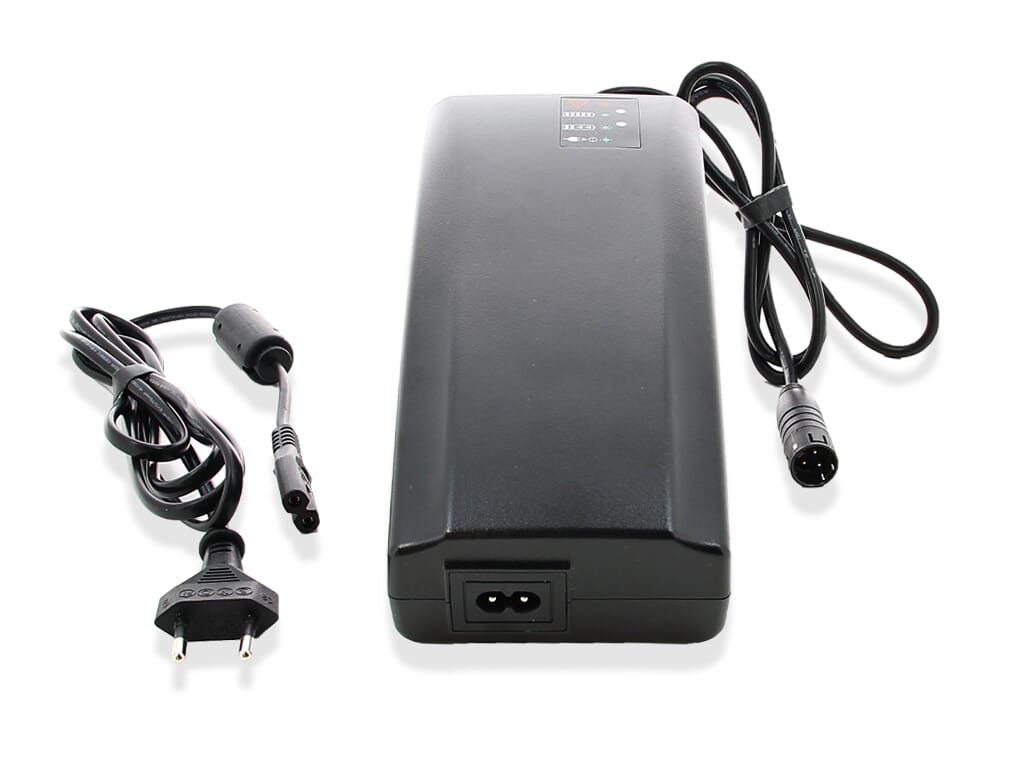 Bmz charger li-ion 42v 4a plug round 3-pin