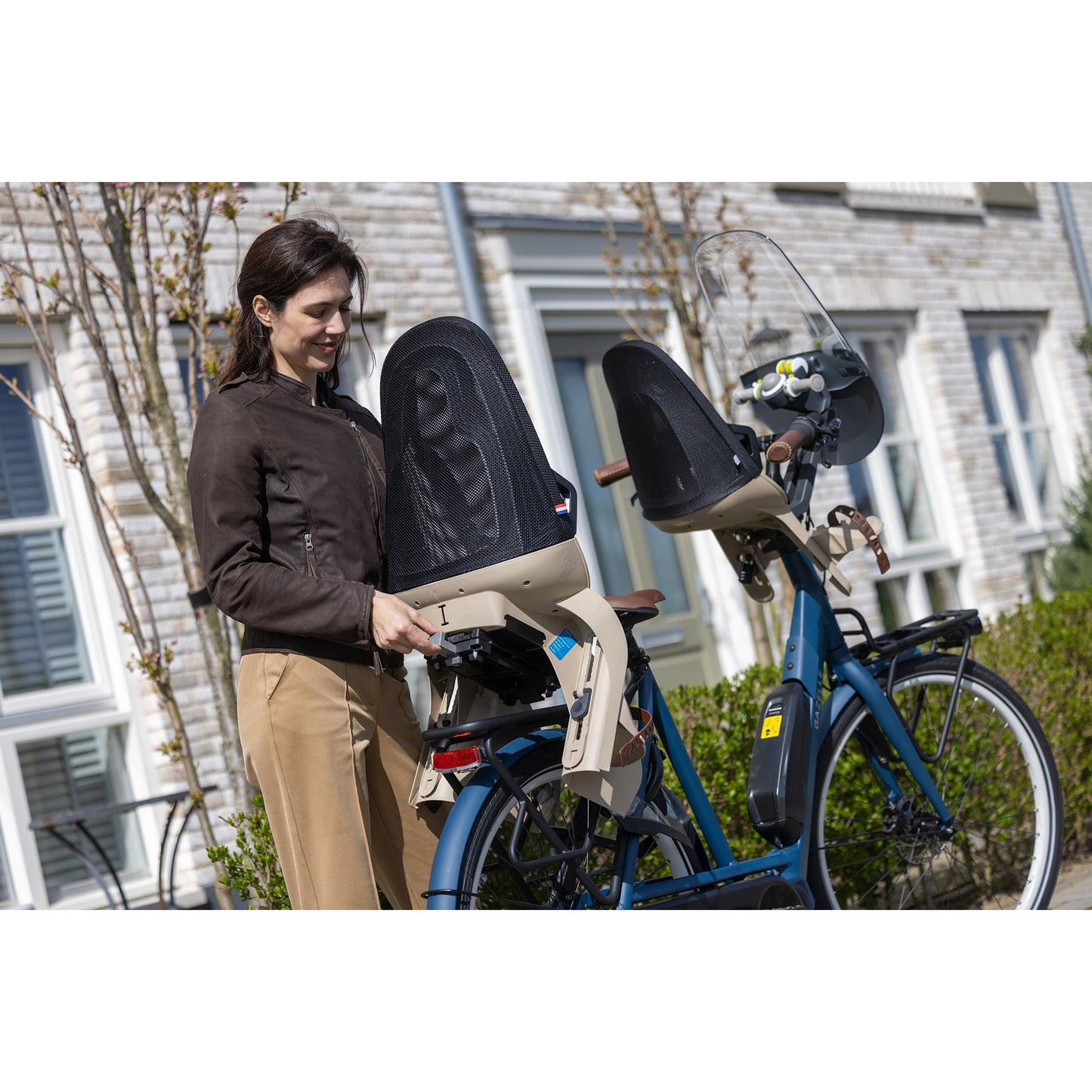 Qibbel achterzitje air mik-hd cappuccino