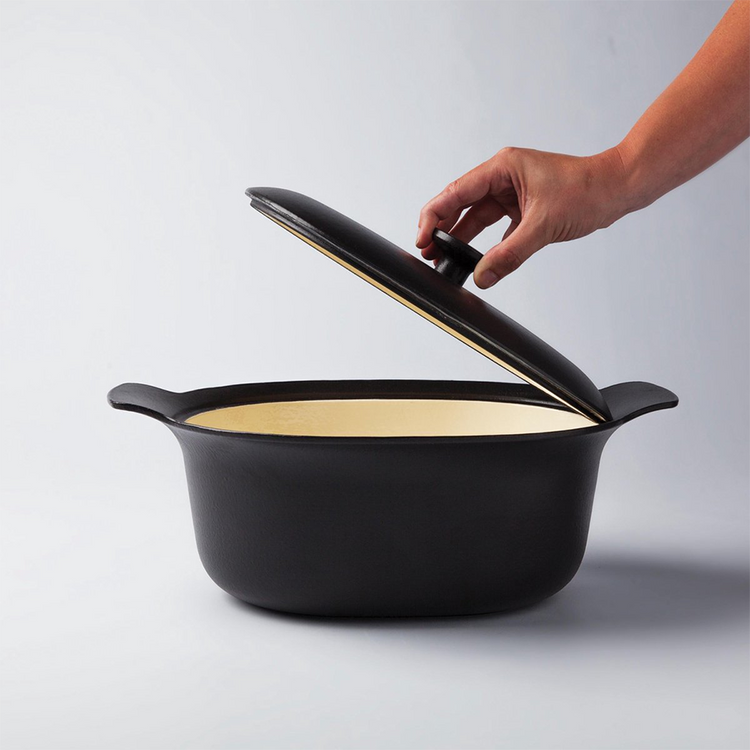 Berghoff ron kookpot ovaal met deksel gietijzer zwart 28x22cm