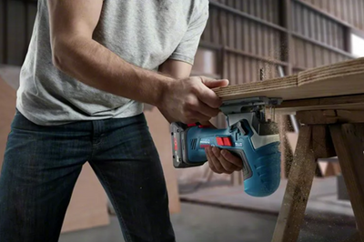 Bosch blauw gst 18v-125 s professional | accu decoupeerzaag | zonder accu en lader | in doos - 06015b2001