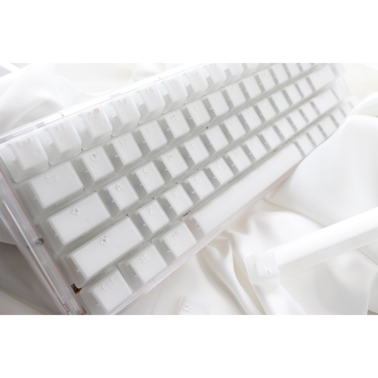 Ducky one 3 sf aura white rgb mechanisch toetsenbord (wit, us lay-out (qwerty), cherry mx brown, 65%, abs double shot, hot swap)