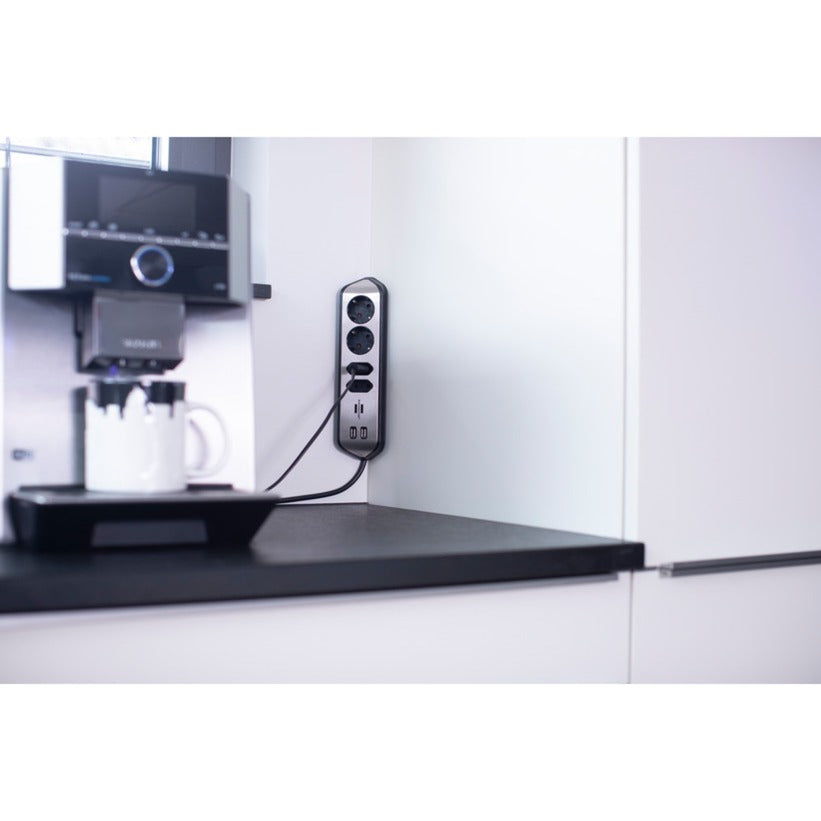 Brennenstuhl ®estilo hoekaansluitdoosstrook met usb laadfunctie 4-weg 2x b eschermend contactdoos 2x euro zilver zwart