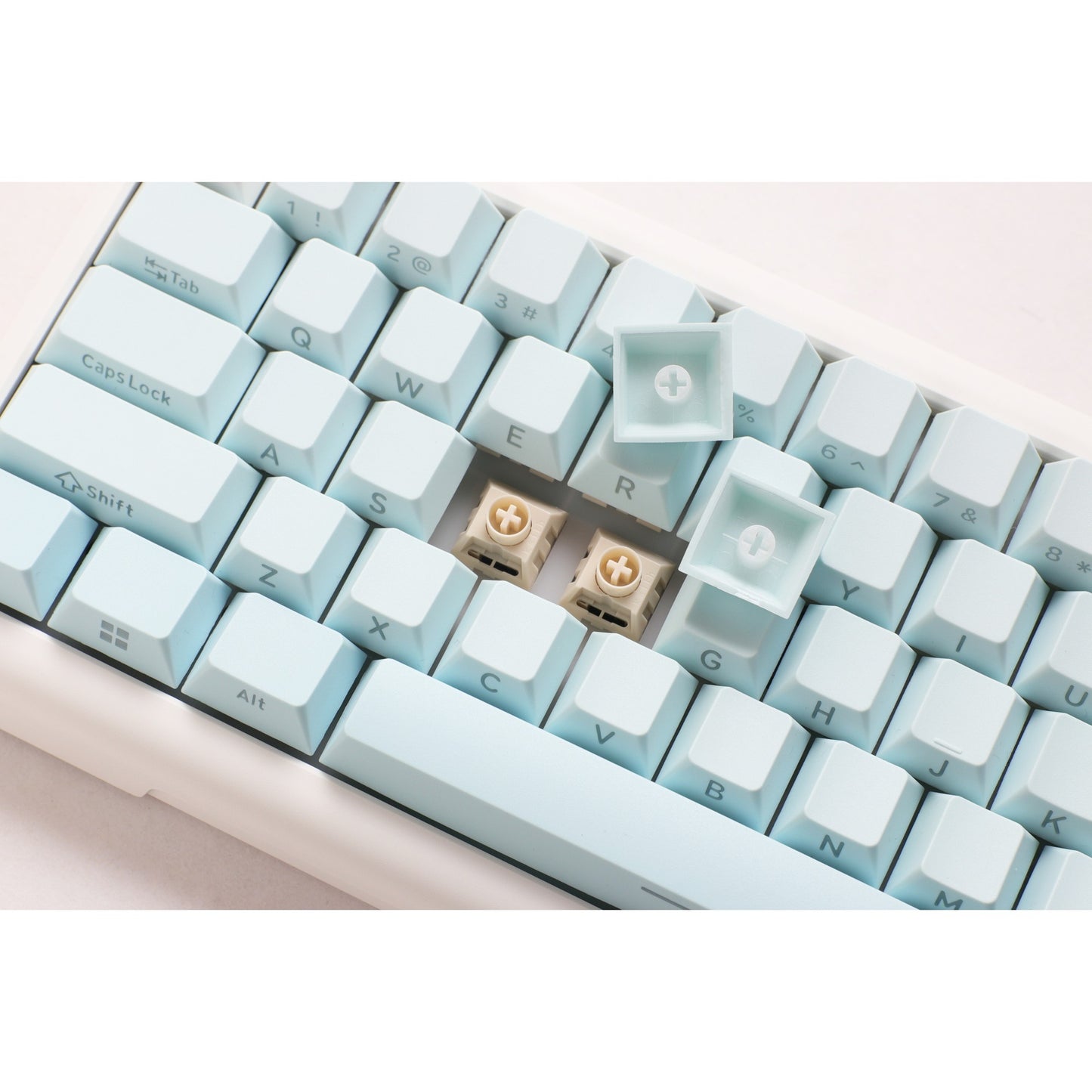Ducky projectd tinker 65 - pom edition met qmk via rgb mechanisch toetsenbord (lichtblauw, us lay-out (qwerty), kailh box cream pro, 65%, rgb leds, double-shot pbt, hot-swappable pom, gasket mount)