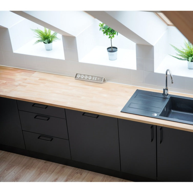 Brennenstuhl estilo hoekstopcontact 4-voudig met usb-oplaadfunctie stekkerdoos (wit roestvrij staal)