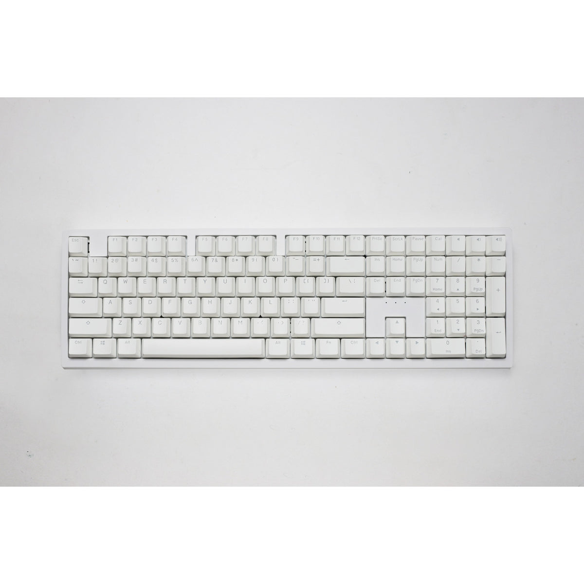 Ducky zero 6108 pure white rgb mechanisch gaming toetsenbord (wit, us lay-out (qwerty), cherry mx2a red, 100%, rgb leds, double-shot pbt, hot swap, 2.4ghz | bluetooth | usb-c)
