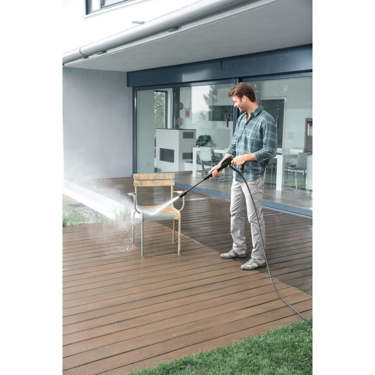 Kärcher k2 power control hogedrukreiniger - 110 bar - 360 l u - 20 m² u - app ondersteuning - geschikt voor oa. kleine auto's - fietsen - tuinset - tuinstoelen