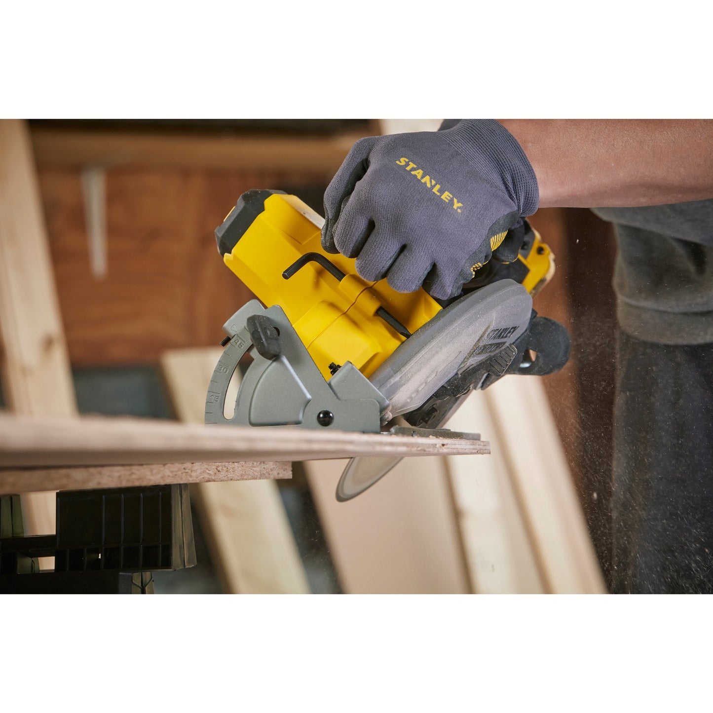 Stanley fatmax v20 18v handcirkelzaag (geel zwart, koffer, 2 accu's (2.0ah) en oplader (4a) inbegrepen)