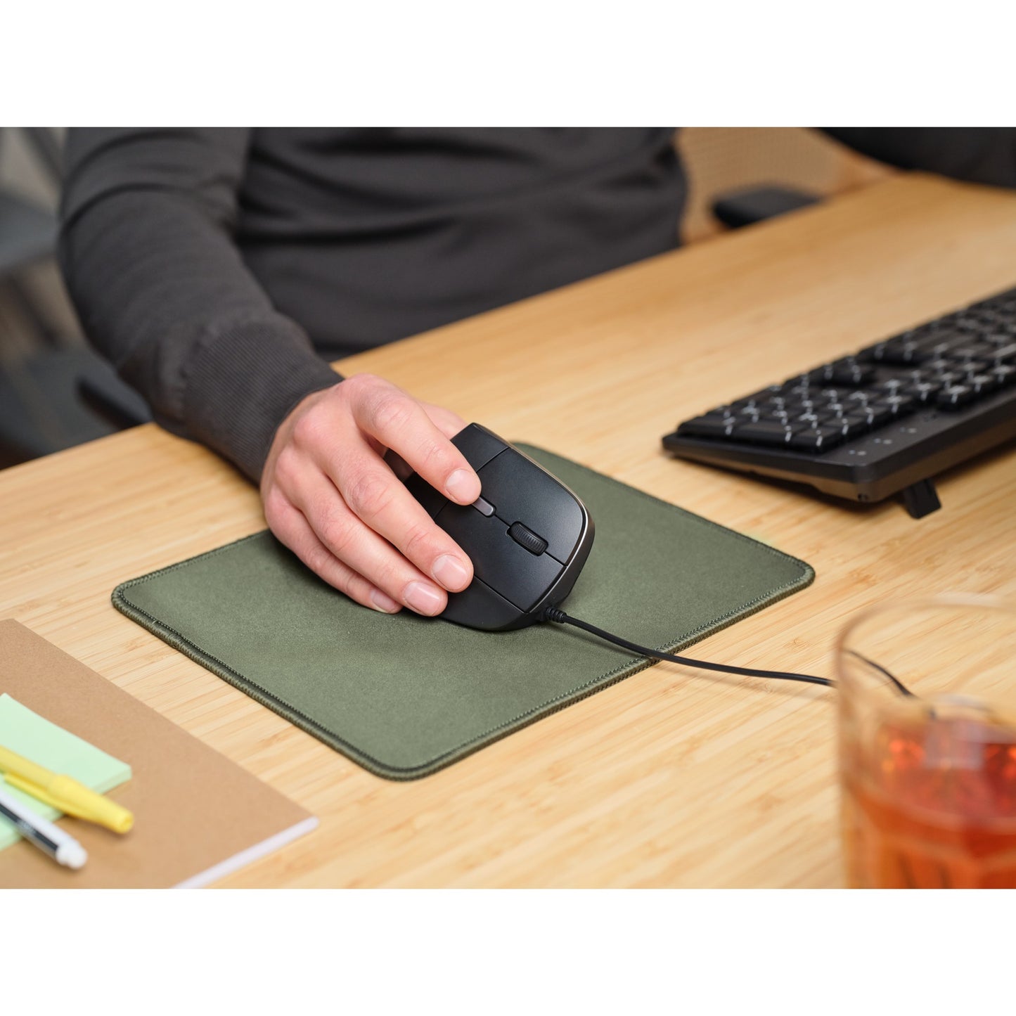 Trust bayo ii bedrade ergonomische muis (zwart, 800 dpi - 2400 dpi)