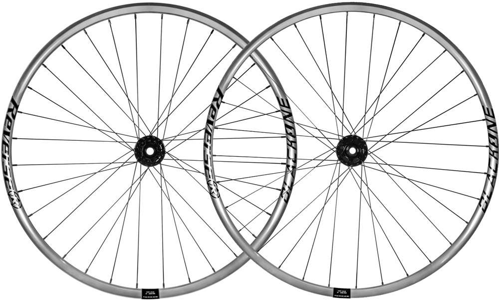 Reverse components black one 29 boost tubeless wheelset