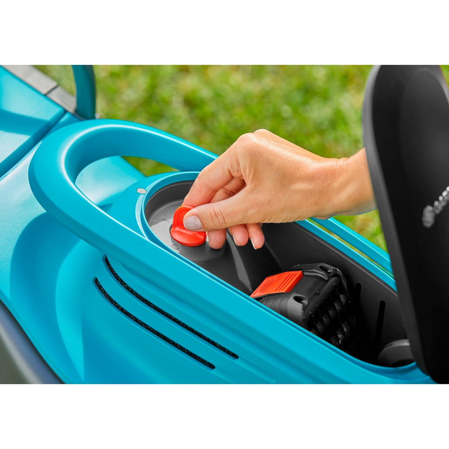 Gardena powermax 30 18v p4a read grasmaaier accu incl. oplader 18 v snijbreedte max. 300 mm