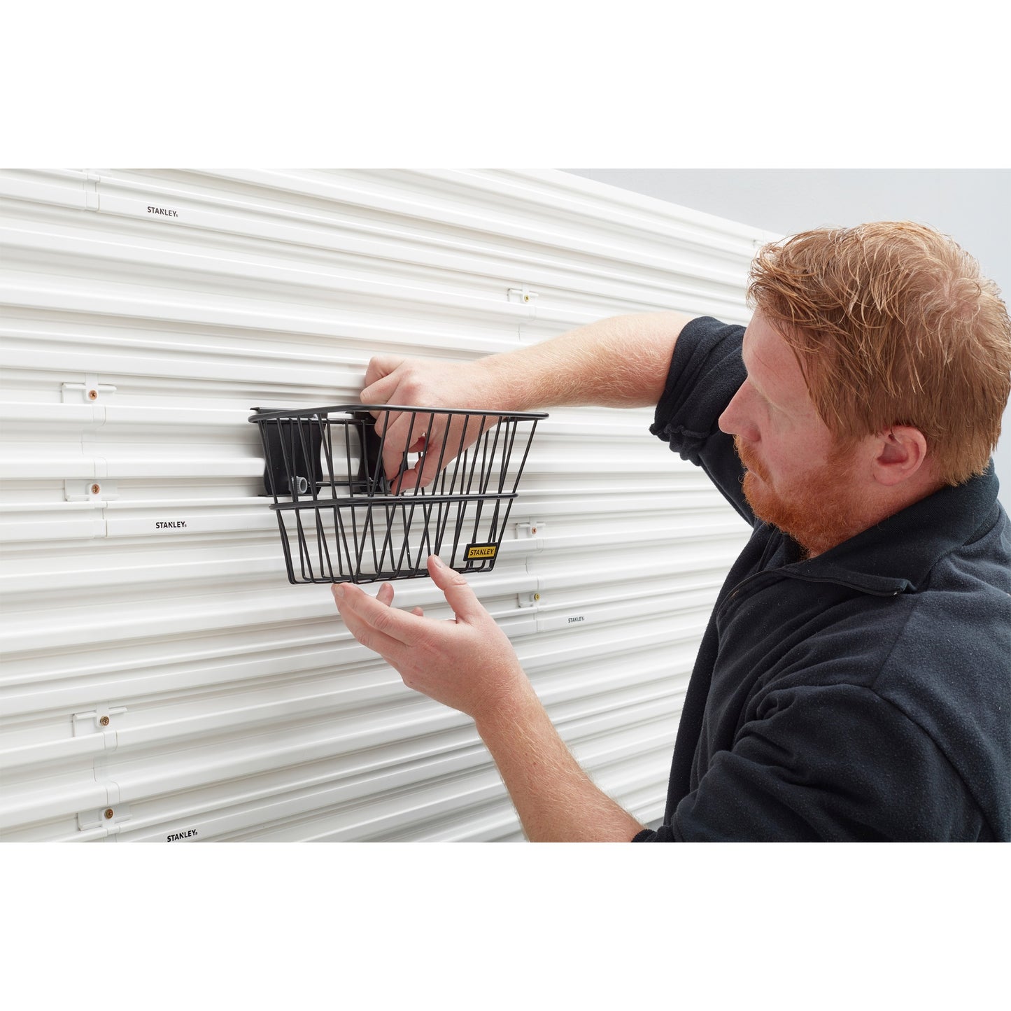 Stanley track wall® mandje
