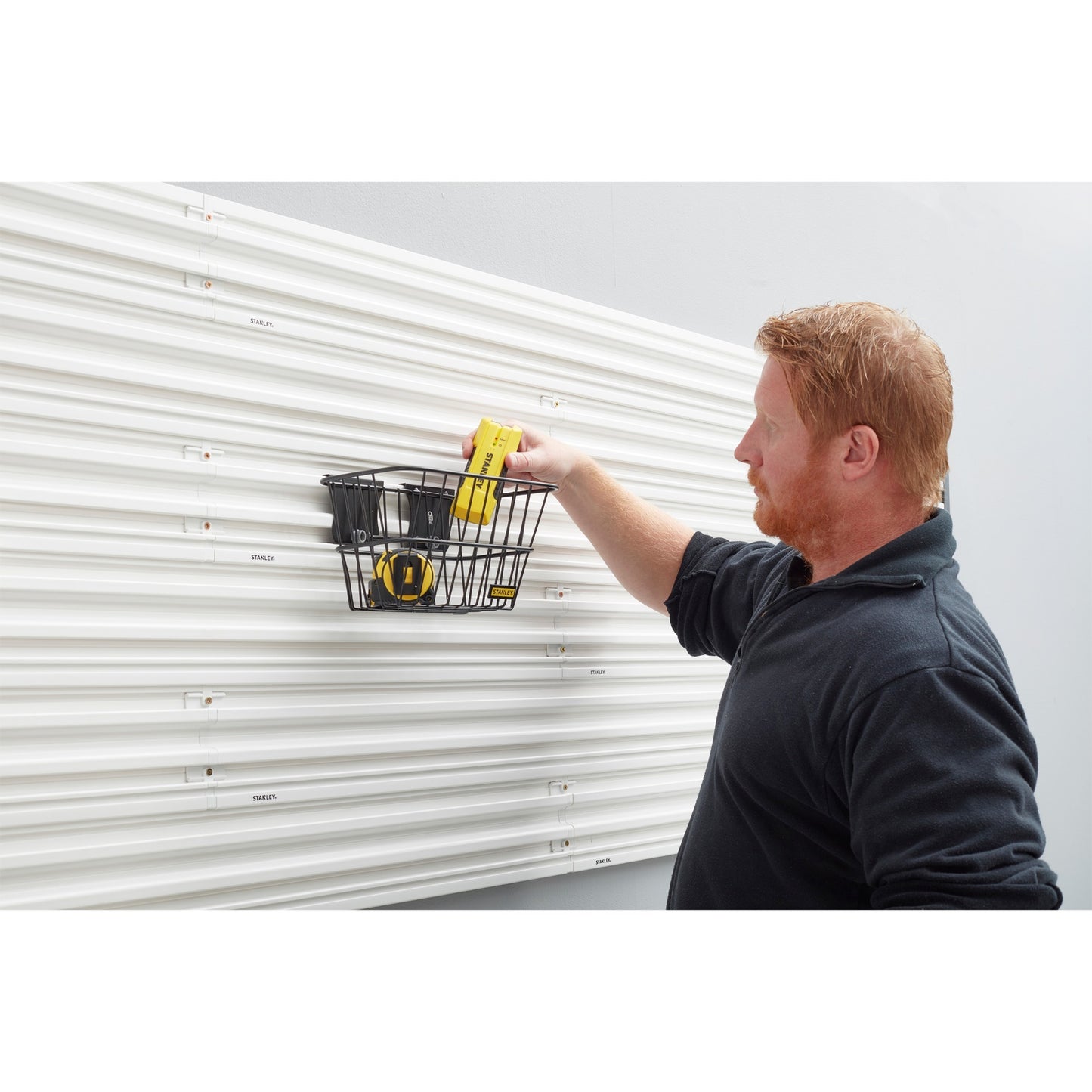 Stanley track wall® mandje